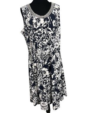 JM Collection Beaded Navy & White Floral Dress - Plus 0X